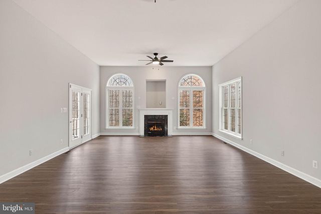 13031 DAHLIA LN, Fredericksburg, VA 22407