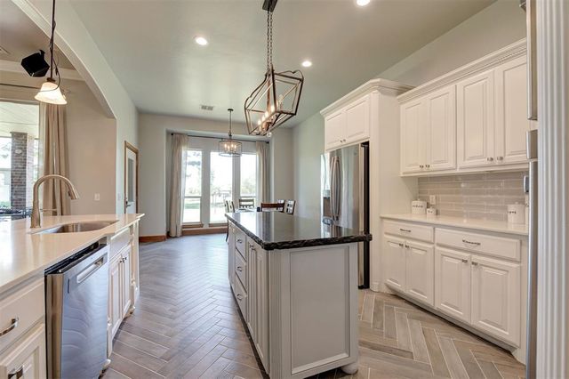 7916 Dove Crossing Drive, Edmond, OK 73034