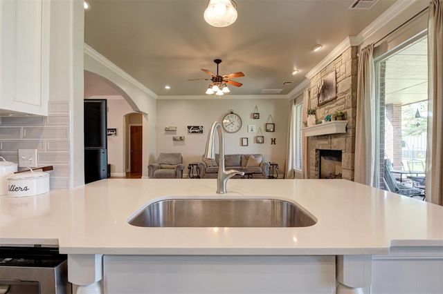7916 Dove Crossing Drive, Edmond, OK 73034