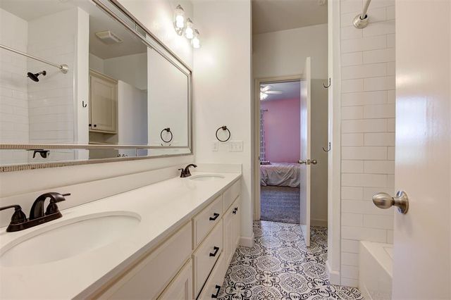 7916 Dove Crossing Drive, Edmond, OK 73034