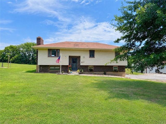 207 Evergreen Street, Excelsior Springs, MO 64024