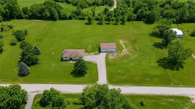 207 Evergreen Street, Excelsior Springs, MO 64024
