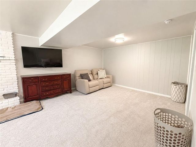 207 Evergreen Street, Excelsior Springs, MO 64024