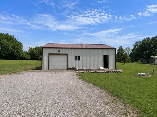 207 Evergreen Street, Excelsior Springs, MO 64024