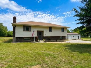 207 Evergreen Street, Excelsior Springs, MO 64024