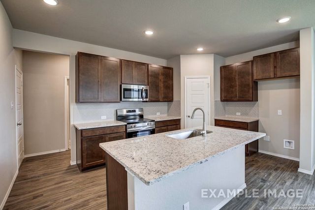 7015 Comanche Cave, San Antonio, TX 78247