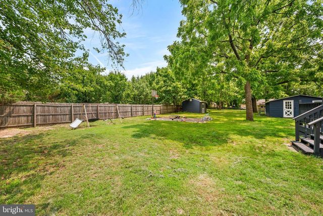 65 HICKSTOWN RD, Sicklerville, NJ 08081