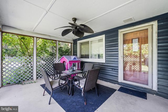 65 HICKSTOWN RD, Sicklerville, NJ 08081