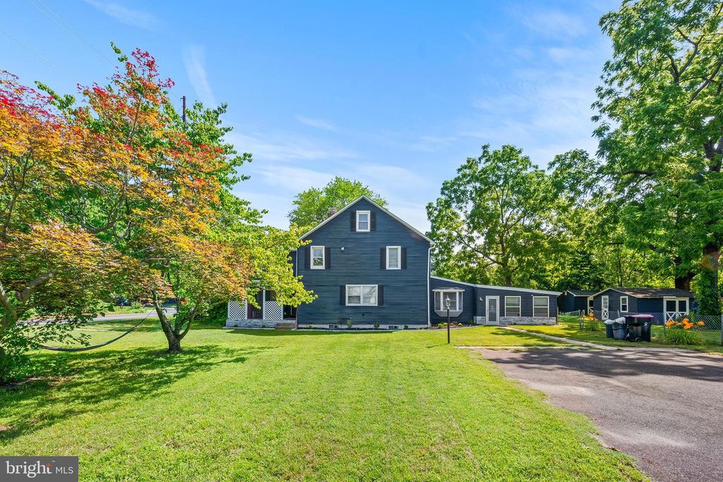65 HICKSTOWN RD, Sicklerville, NJ 08081