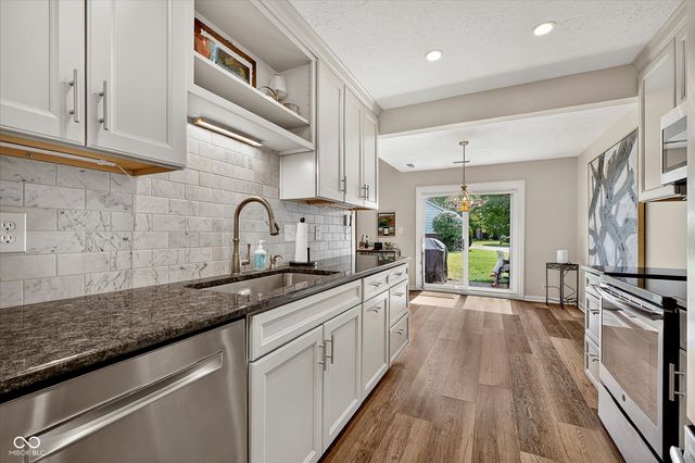 9223 Cinnebar Drive, Indianapolis, IN 46268
