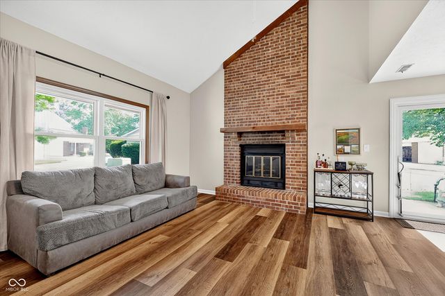 9223 Cinnebar Drive, Indianapolis, IN 46268