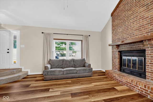 9223 Cinnebar Drive, Indianapolis, IN 46268