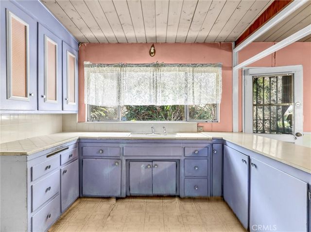 2020 Thomas, Los Angeles, CA 90031