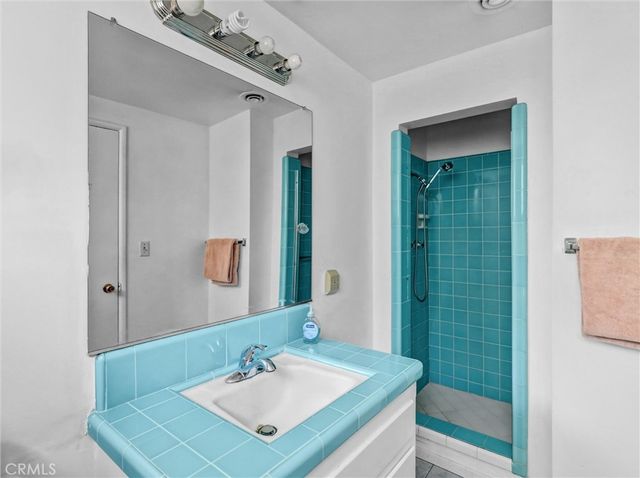 2020 Thomas, Los Angeles, CA 90031