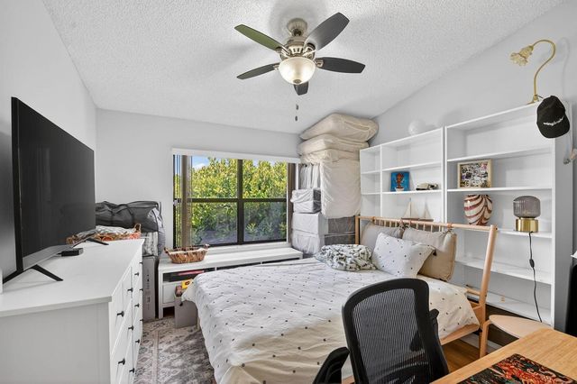 7855 Willow Spring Drive 725, Lake Worth, FL 33467