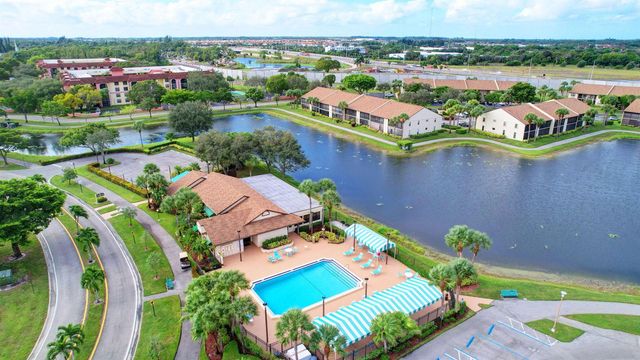 7855 Willow Spring Drive 725, Lake Worth, FL 33467