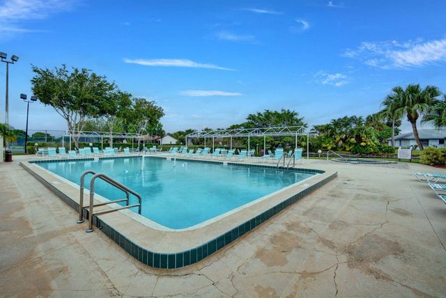 7855 Willow Spring Drive 725, Lake Worth, FL 33467
