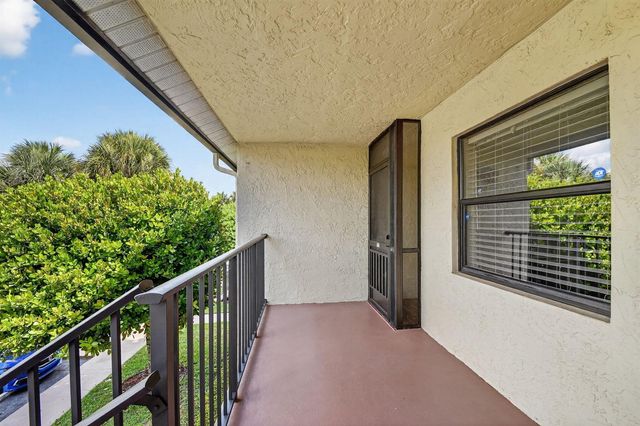 7855 Willow Spring Drive 725, Lake Worth, FL 33467