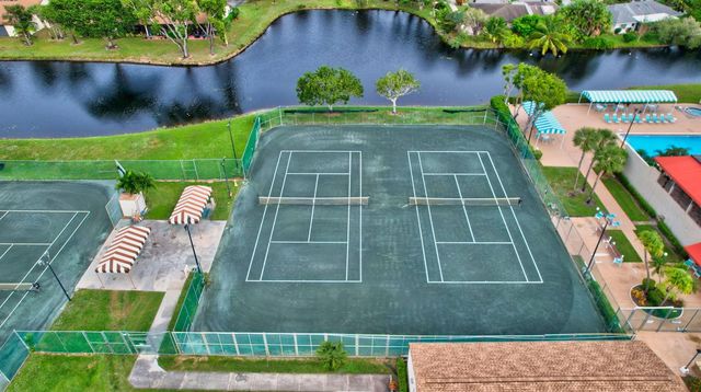 7855 Willow Spring Drive 725, Lake Worth, FL 33467