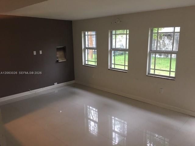 7521 NW 23rd Street, Sunrise, FL 33313