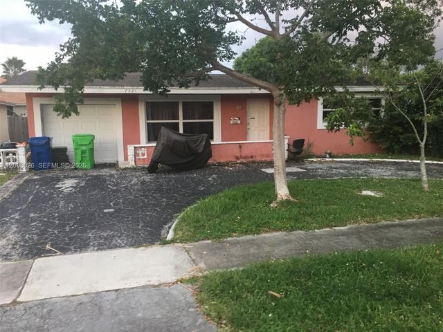 7521 NW 23rd Street, Sunrise, FL 33313