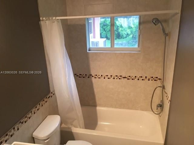 7521 NW 23rd Street, Sunrise, FL 33313