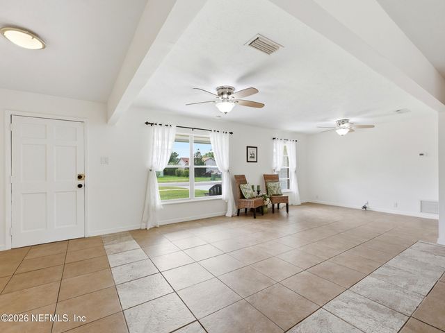 200 MANGO Drive, Palatka, FL 32177
