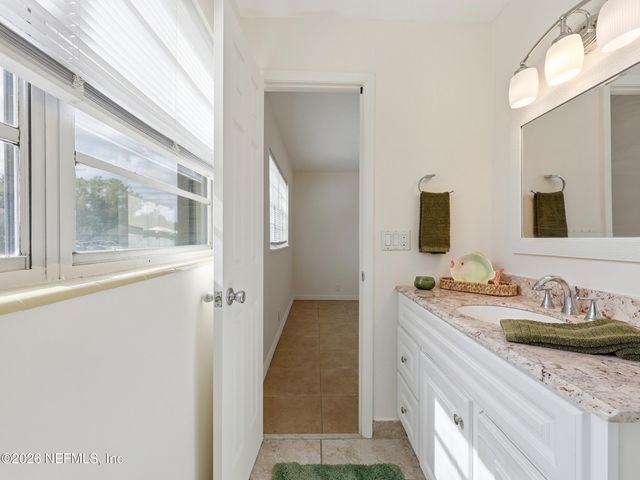 200 MANGO Drive, Palatka, FL 32177