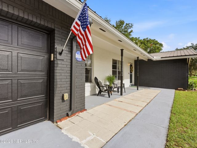200 MANGO Drive, Palatka, FL 32177