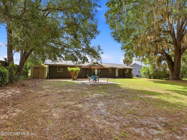 200 MANGO Drive, Palatka, FL 32177