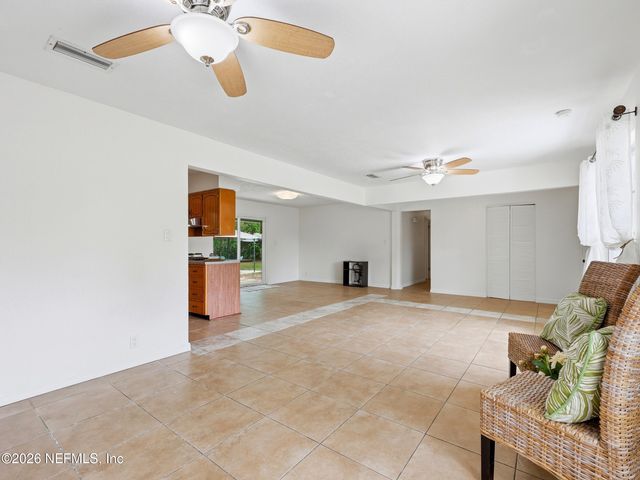 200 MANGO Drive, Palatka, FL 32177