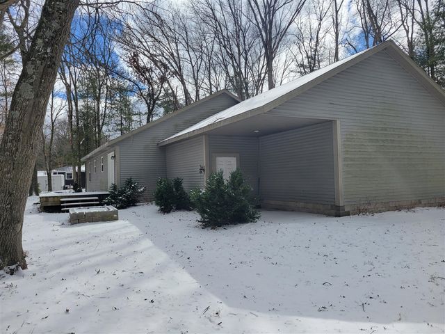 2676 Pillon Road, Twin Lake, MI 49457