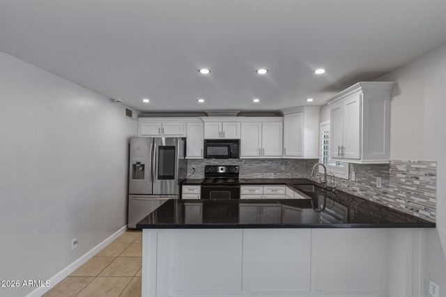 4849 N 81ST Avenue, Phoenix, AZ 85033