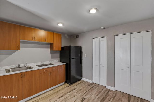 4849 N 81ST Avenue, Phoenix, AZ 85033