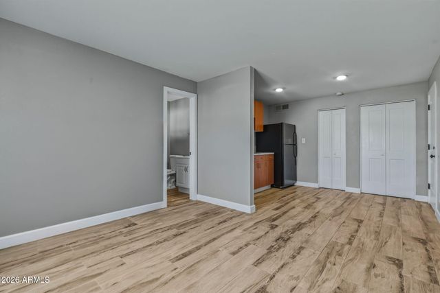 4849 N 81ST Avenue, Phoenix, AZ 85033