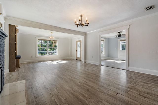 4109 N SEMINOLE AVENUE, Tampa, FL 33603