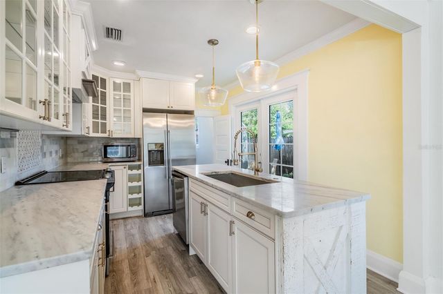 4109 N SEMINOLE AVENUE, Tampa, FL 33603