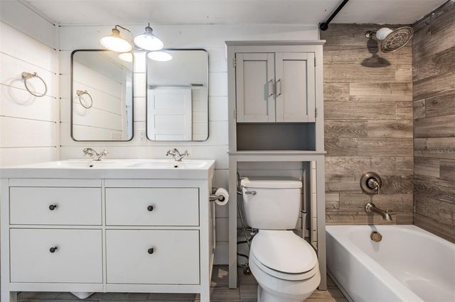 4109 N SEMINOLE AVENUE, Tampa, FL 33603