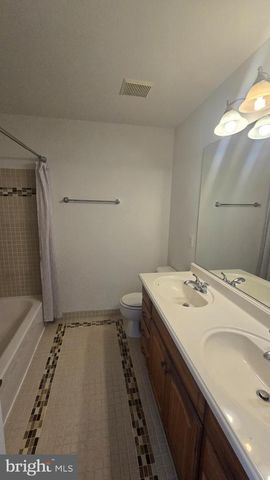 9203 ACER LN, Manassas, VA 20110