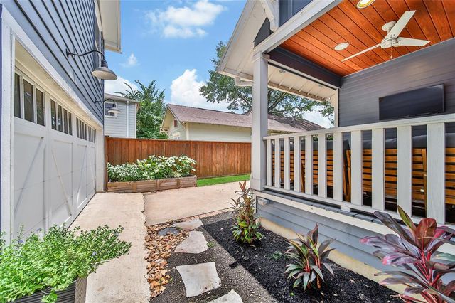 423 Pecore Street, Houston, TX 77009