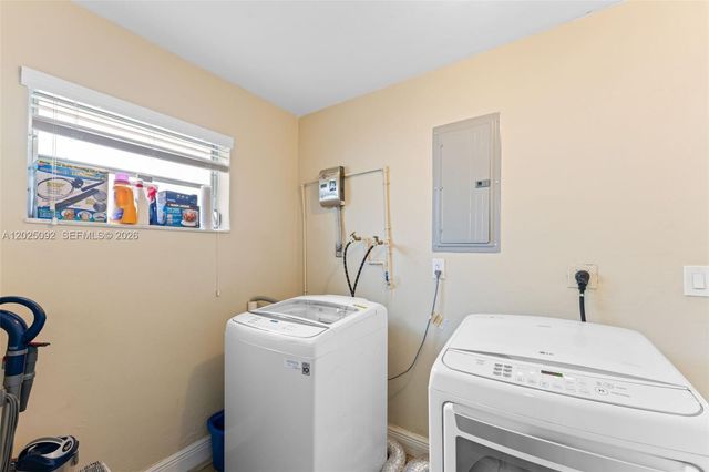 2311 SW 2nd St, Miami, FL 33135