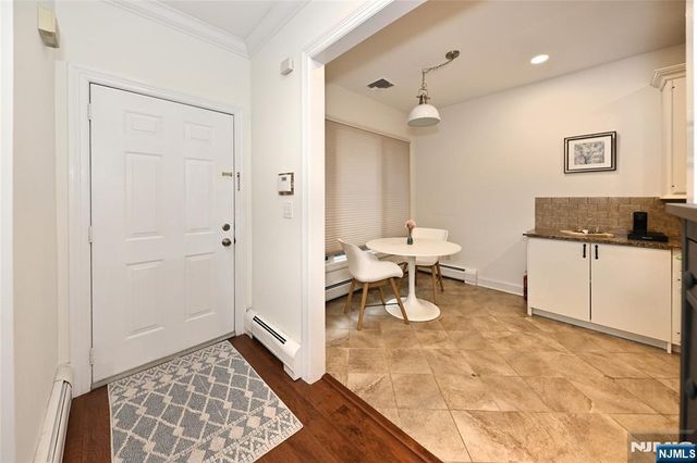 197 Brewster Road 197, Wyckoff, NJ 07481