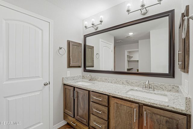 2600 SAMMY CERVANTES Street, El Paso, TX 79938