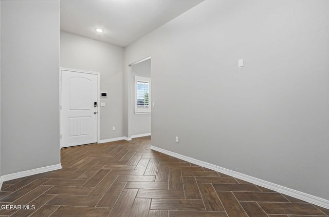 2600 SAMMY CERVANTES Street, El Paso, TX 79938