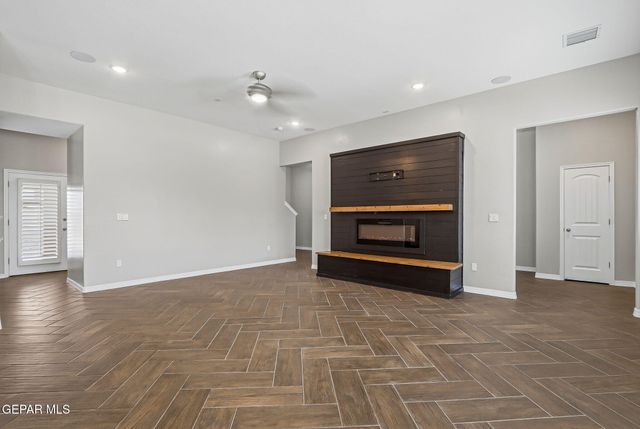 2600 SAMMY CERVANTES Street, El Paso, TX 79938