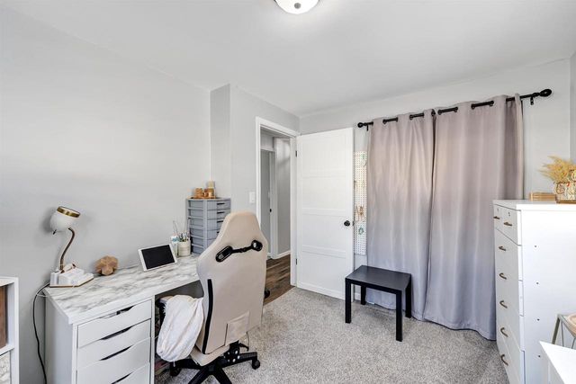 815 HILLCREST HEIGHTS, Green Bay, WI 54313