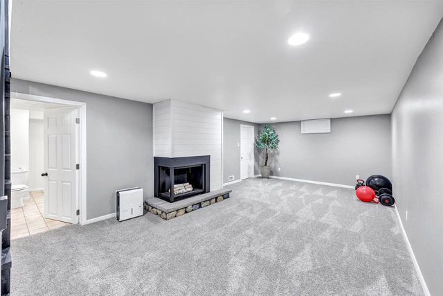 815 HILLCREST HEIGHTS, Green Bay, WI 54313