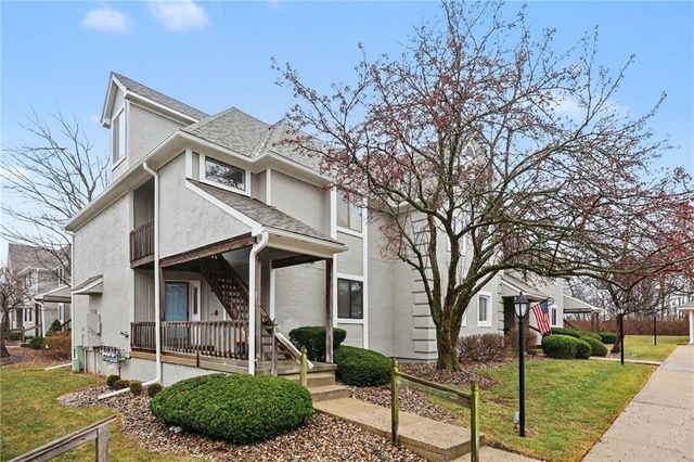 13821 W 58th Terrace 1, Shawnee, KS 66216