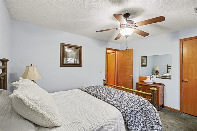 13821 W 58th Terrace 1, Shawnee, KS 66216