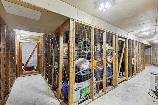 13821 W 58th Terrace 1, Shawnee, KS 66216